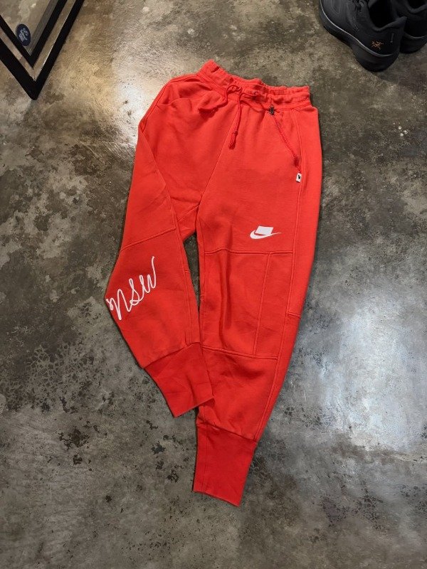 Producto - Nike NSW Orange (XS)