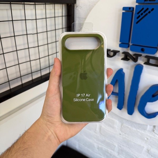 Producto - Silicone Case Verde Militar - iPhone 17 Air