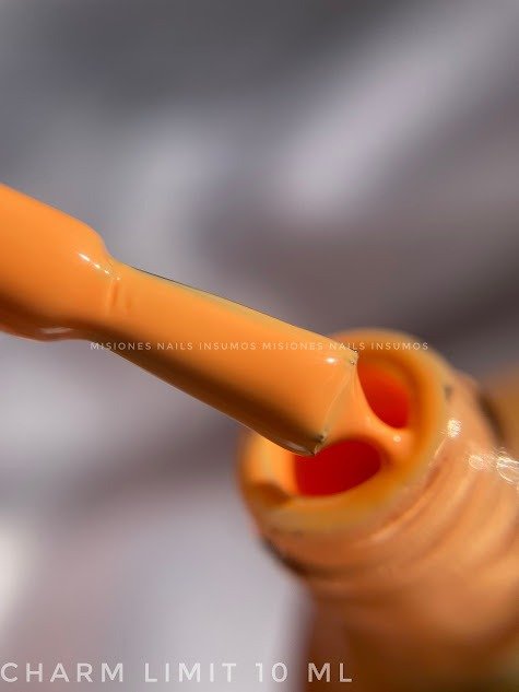 Producto - Esmalte semipermanente charm limit 10ml #63