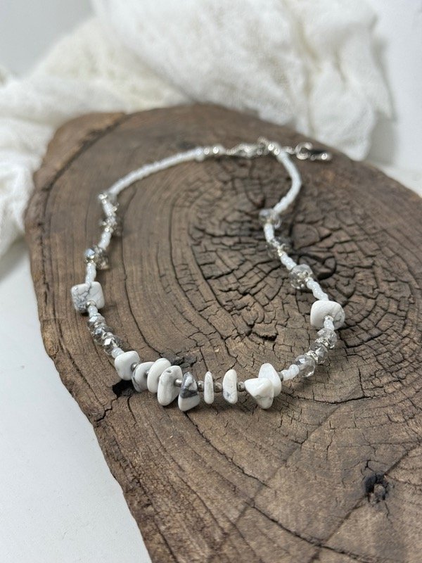 Producto - Collar GARGANTILLA howlita