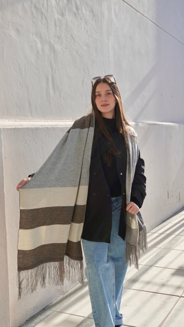 Producto - BUFANDÓN COMBINADO GRIS MELANGE, NATURAL Y VISÓN