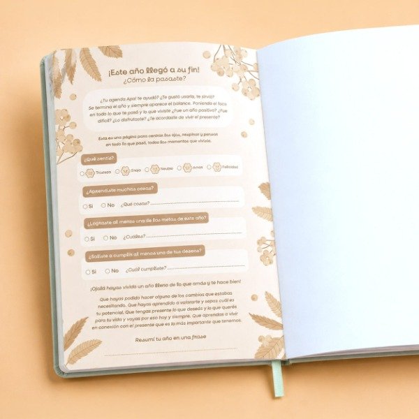 Producto - Agenda BORDADA A5 - 11