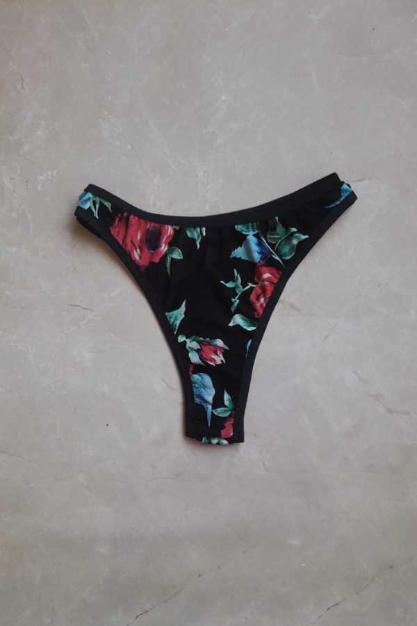 Producto - Less Rivera
