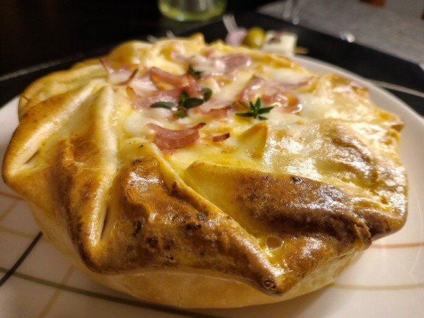Producto - Tarta Individual de Muzzarella y Jamón