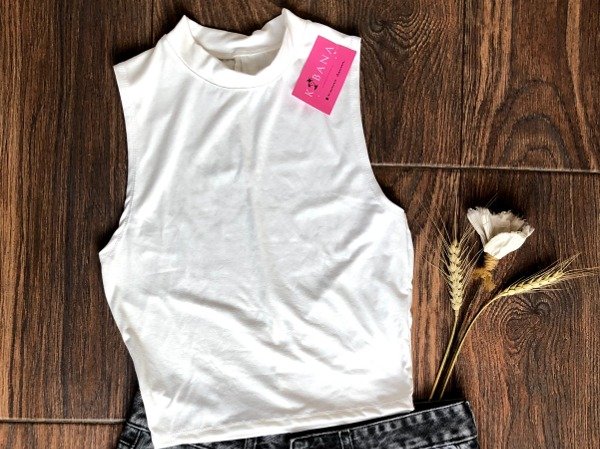 Producto - Top con cuello