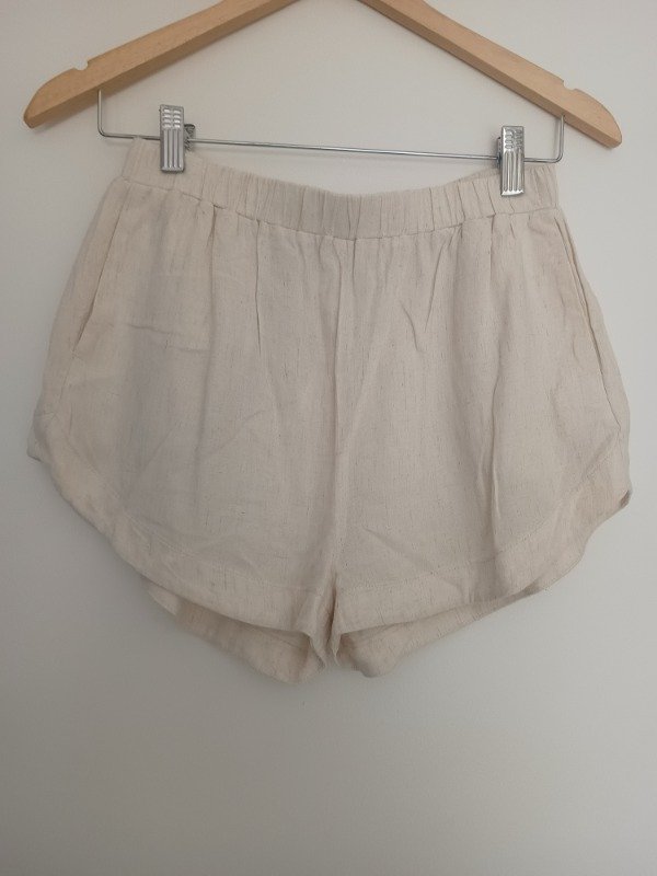 Producto - Short natural Sofia Sarkany