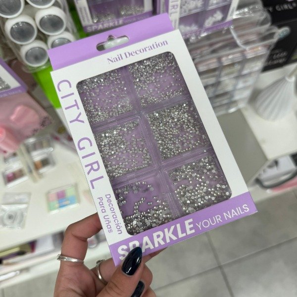 Producto - NailDeco: Citygirl strass plata