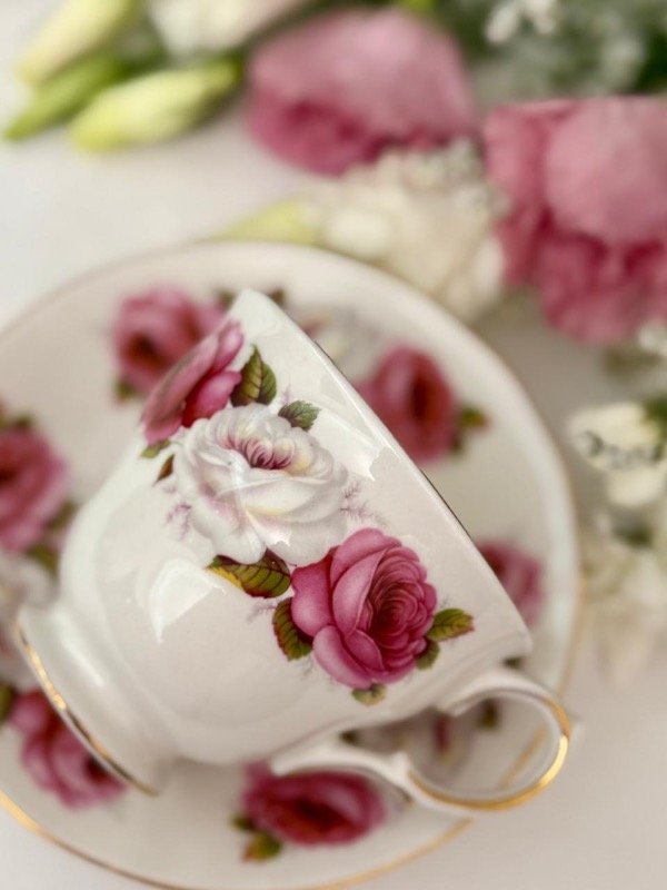 Producto - Taza y plato de té Princess Roses