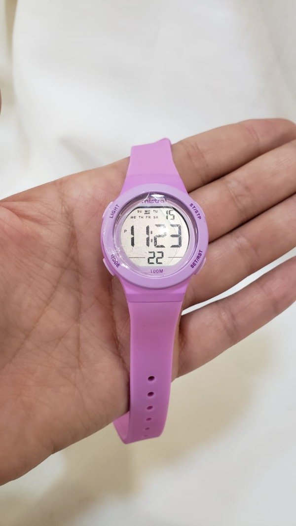 Producto - Reloj digital lila mistal