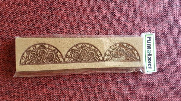 Producto - Puntillas - 18 x 4,5 cm - Cod. 105