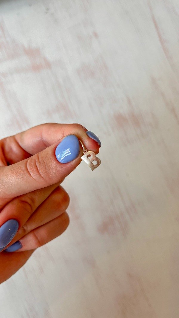 Producto - Dije Letra B Lisa