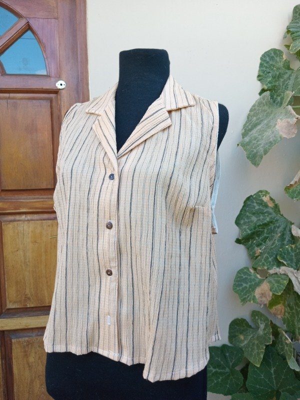 Producto - Camisa sin mangas bambula amarillo.