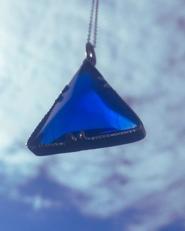Producto - DIJE ANDARA TRIÁNGULO FACETADO AZUL ELÉCTRICO PLATA 925 - 0