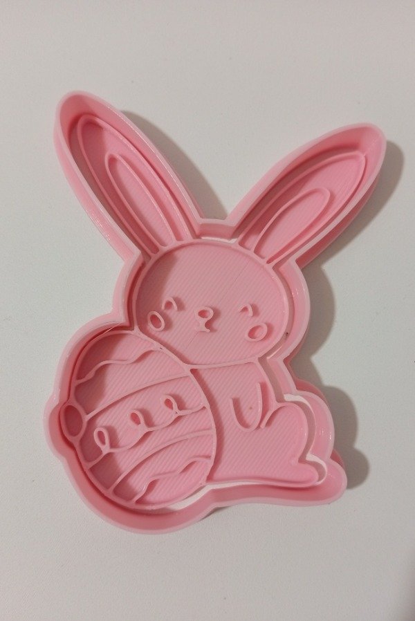 Producto - Conejito Pin con huevo