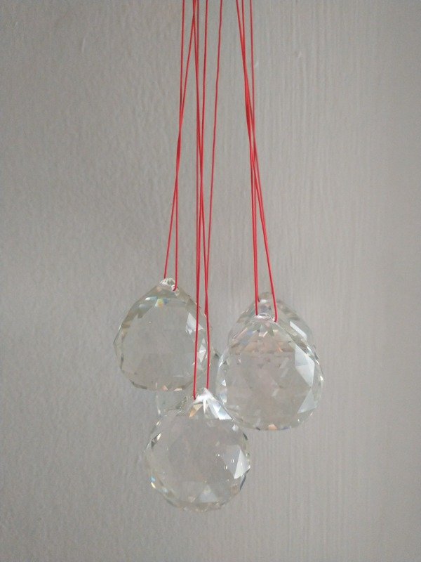 Producto - Suncatchers (hilo rojo/ violeta)