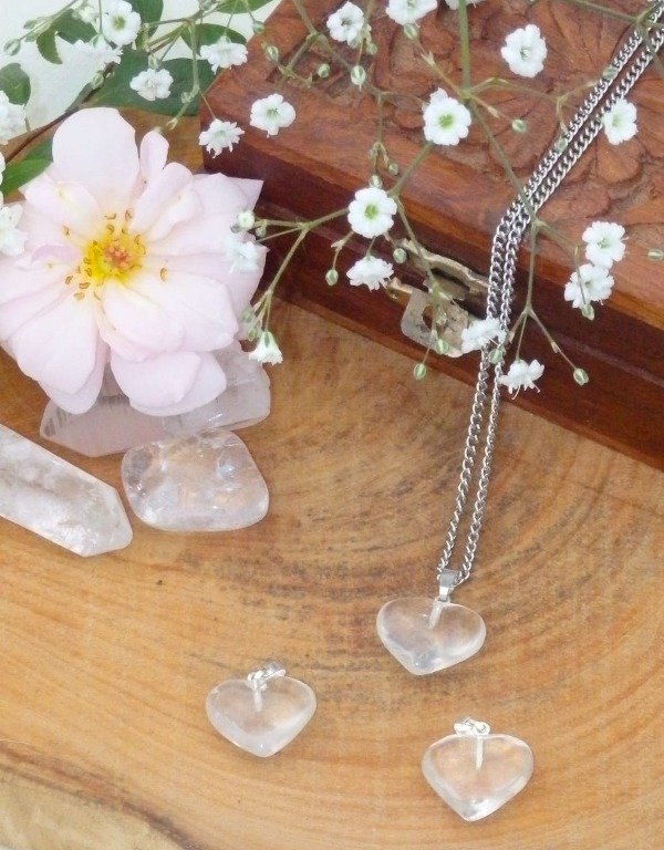 Producto - Dije corazón cuarzo cristal