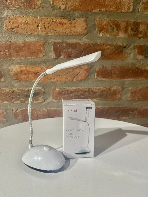 Producto - LUZ LED ESCRITORIO