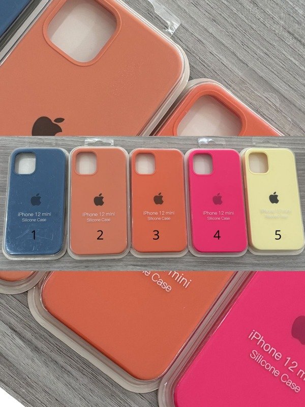 Producto - Silicone Case iPhone 12 mini SEDE CIPOLLETTI
