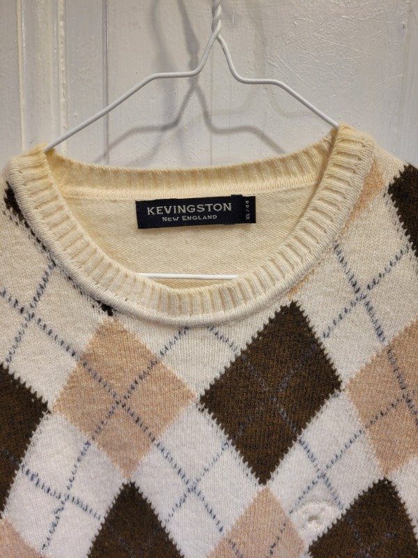 Producto - Sweater KEVINGSTON beige con rombos Talle XXL - PRECIO: 54X - 2