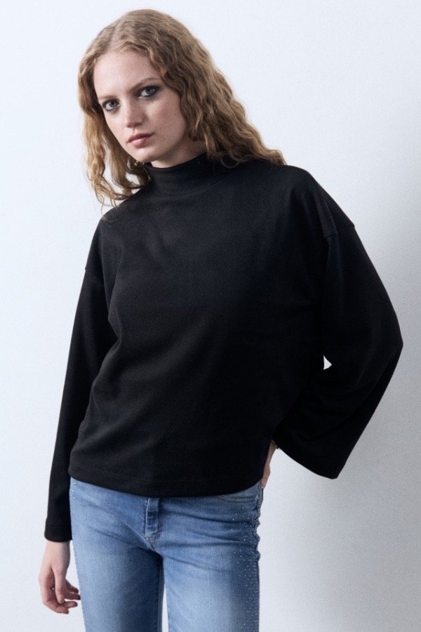 Producto - Buzo Moon Negro St Marie