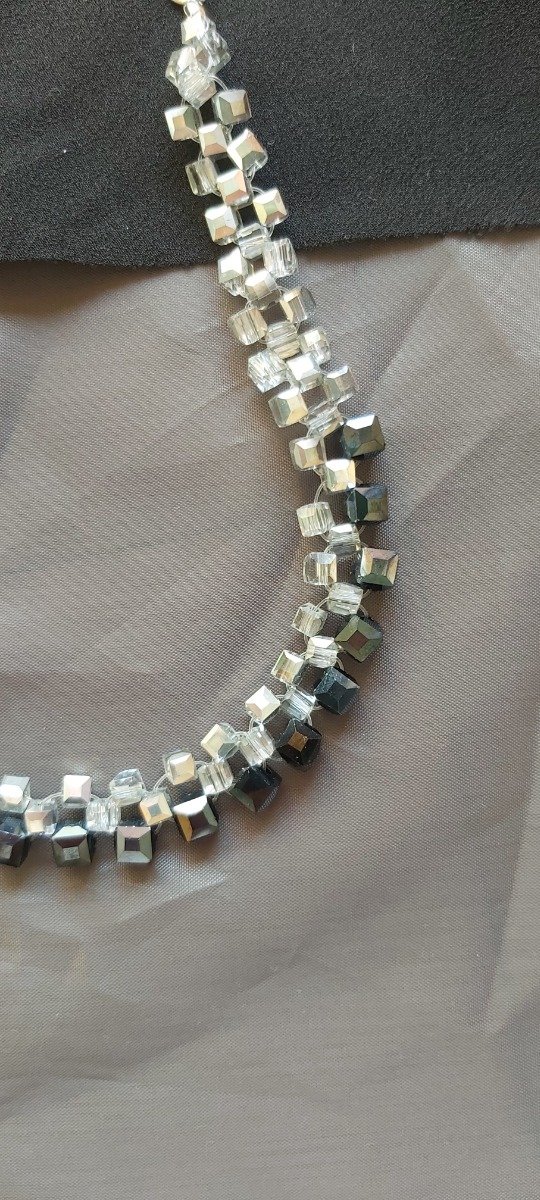 Producto - Collar Cubico Plata y Negro - 5