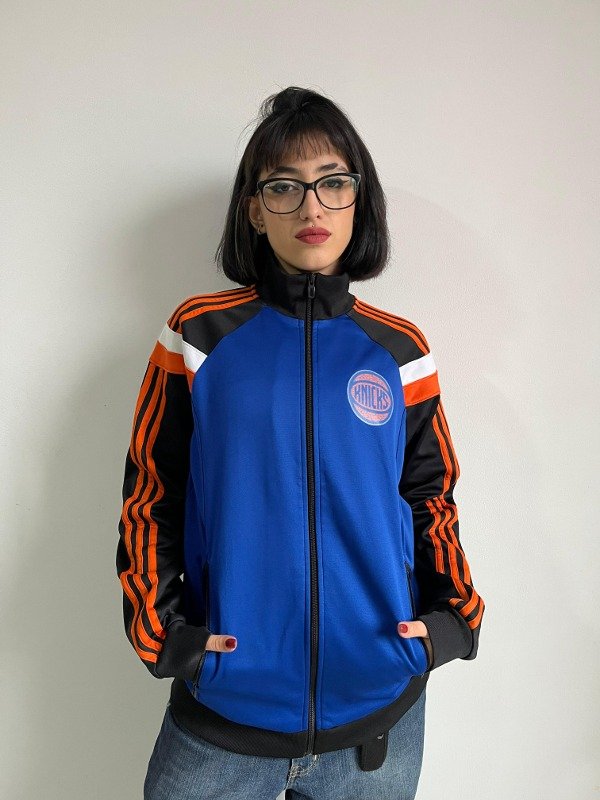 Producto - CAMPERA DEPORTIVA ADIDASxNBA KNICKS (L)