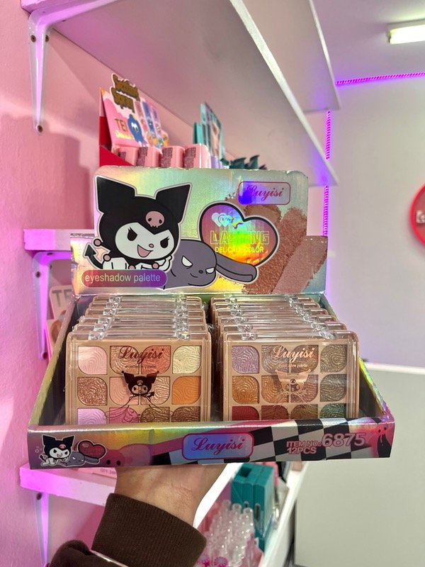 Producto - Paleta de sombras Kuromi Lasting - Luyisi