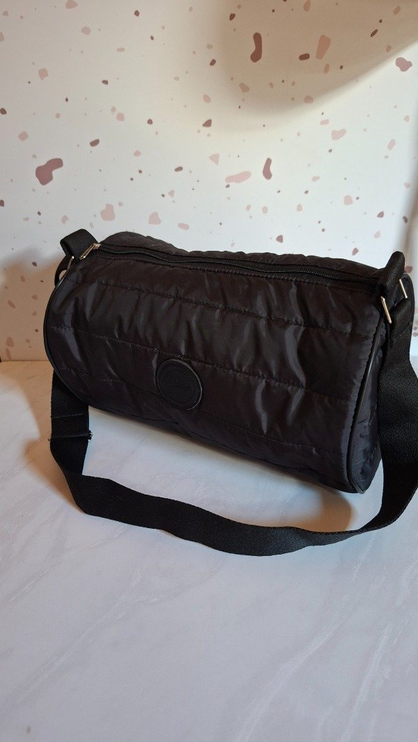 Producto - Bolso negro puffer