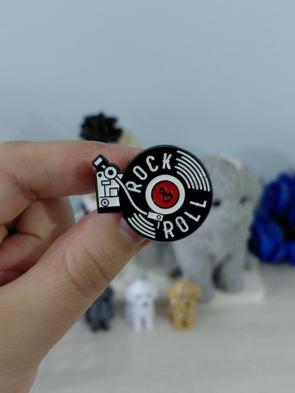 Producto - Pin metalizado - Rock and roll #2494