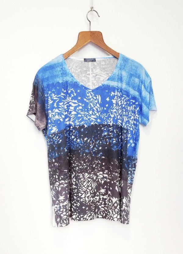 Producto - Remeron Verso -estampa Enredadera azul y negro-