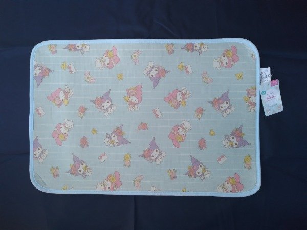 Producto - Alfombra Kuromi - My Melody, Sanrio