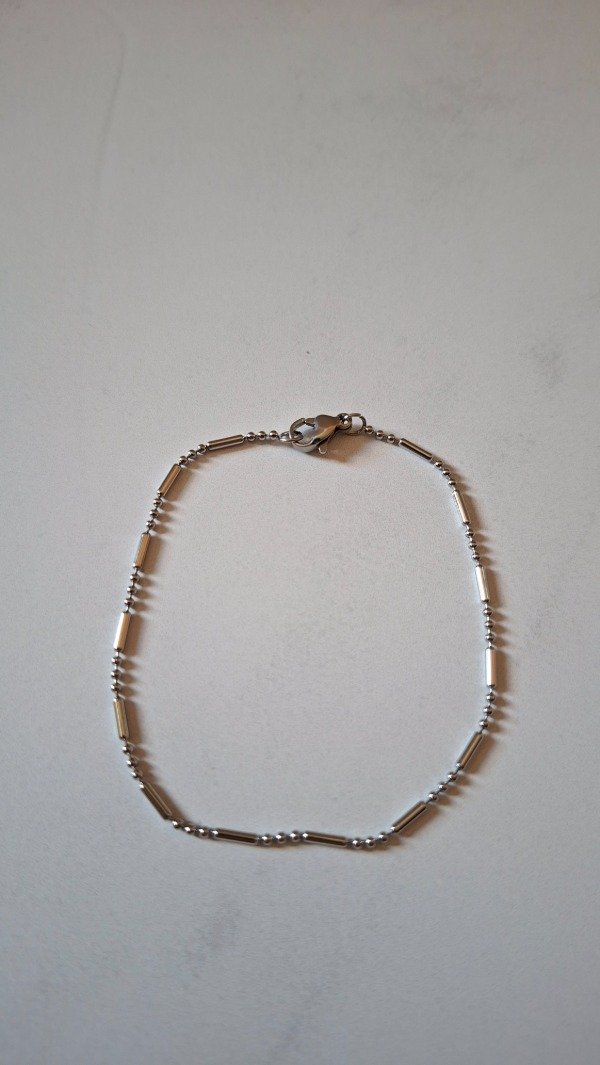 Producto - Pulsera de acero quirúrgico Eliana
