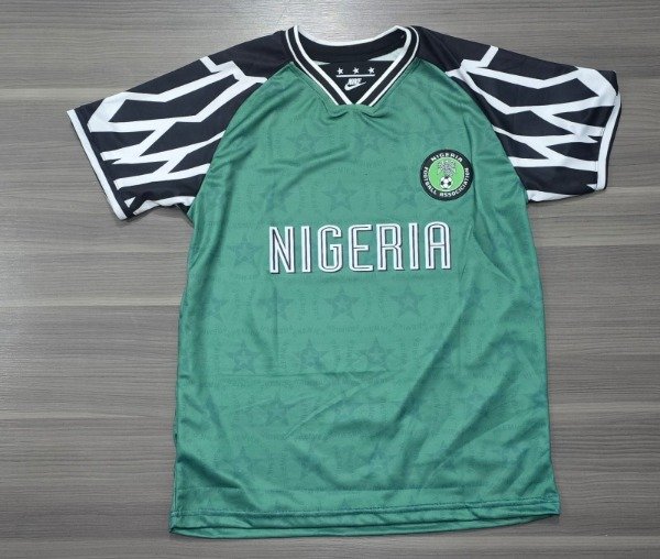 Producto - NIGERIA TITULAR RETRO 1994 OKOCHA 10 TALLES(M/ L/ XL/ XXL)