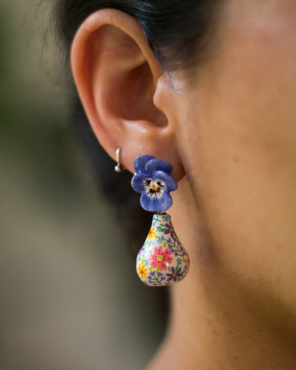 Producto - Pendientes de violas con florero Gilda