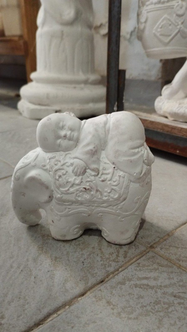 Producto - Elefante con budita bebe en lomo (12cm)