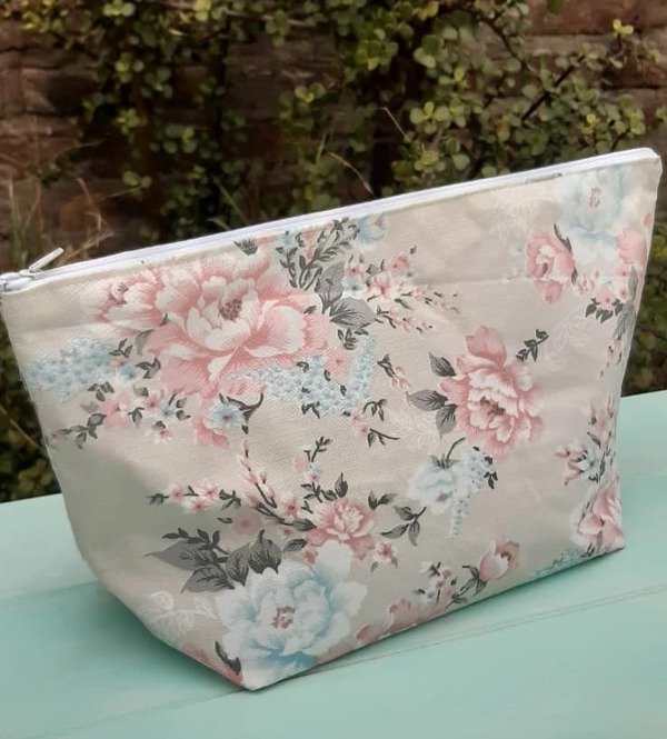 Producto - Neceser M beige con flores