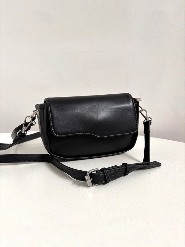 Producto - Mini Bandolera Negra Doble Correa 14x22x8cm