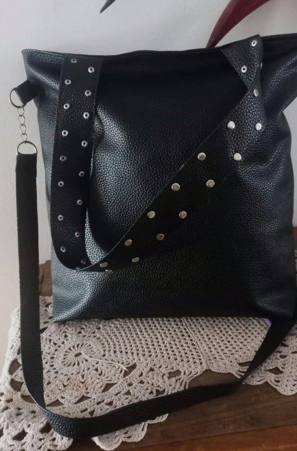 Producto - CARTERA DE CUERO GRANDE