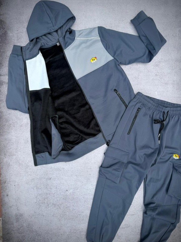 Producto - Conjunto Nike TN con piel interna