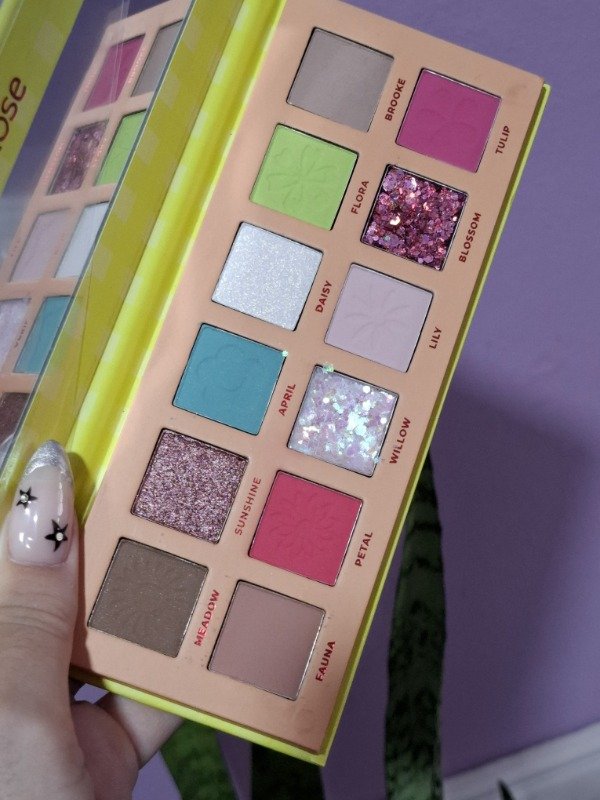 Producto - Paleta de sombras SPRING BREEZE