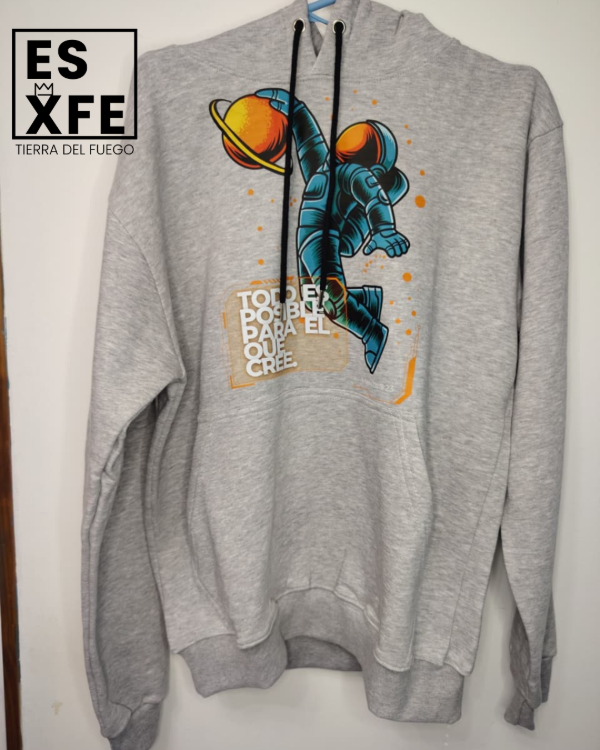 Producto - Buzo con capucha "Todo es posible"