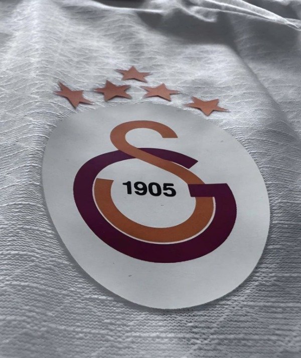 Producto - CAMISETA GALATASARAY IMPORTADA MODELO ALTERNATIVO 2025/2026 #45 OSIMHEN - 8