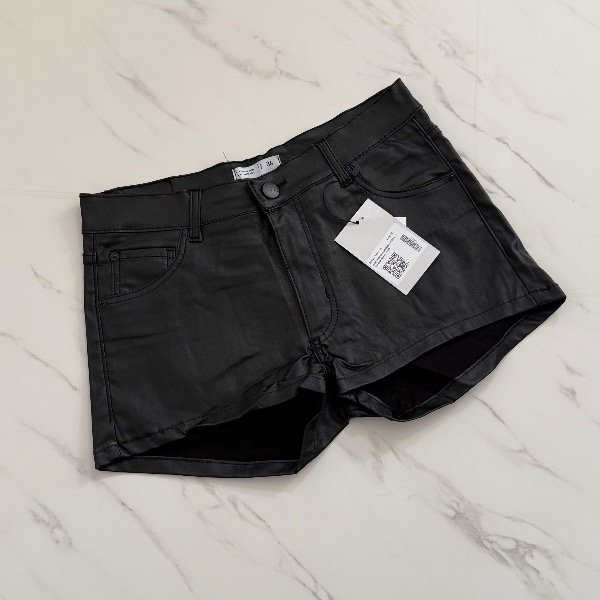Producto - Short engomado basico