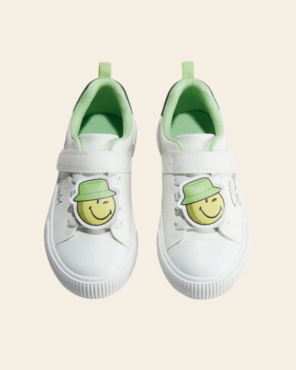Producto - Zapatillas HYM x SmileyWorld Blancas con detalle verde lima