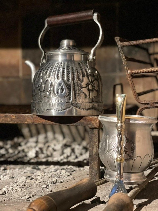 Producto - PAVA CAMPERA + MATE CAMPERO - FLORES