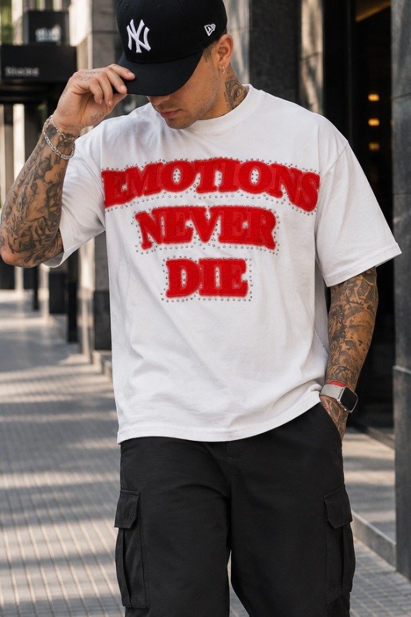 Producto - Remera Mixed Emotion Never Blanca - 0