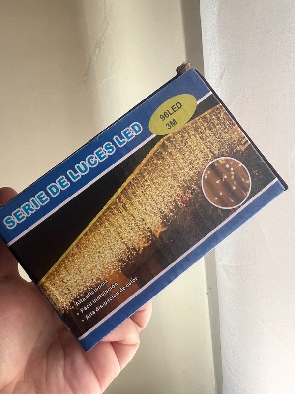 Producto - Lluvia de 96 luces led 4 x 0.6 color