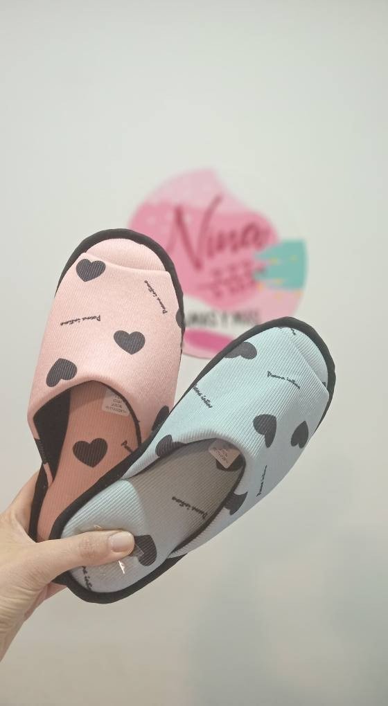Producto - Chinela antideslizante Corazón