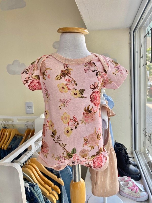 Body de flores bb