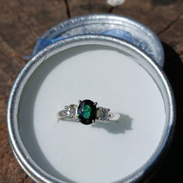 Producto - Anillo turmalina verde con moissanitas n16,5